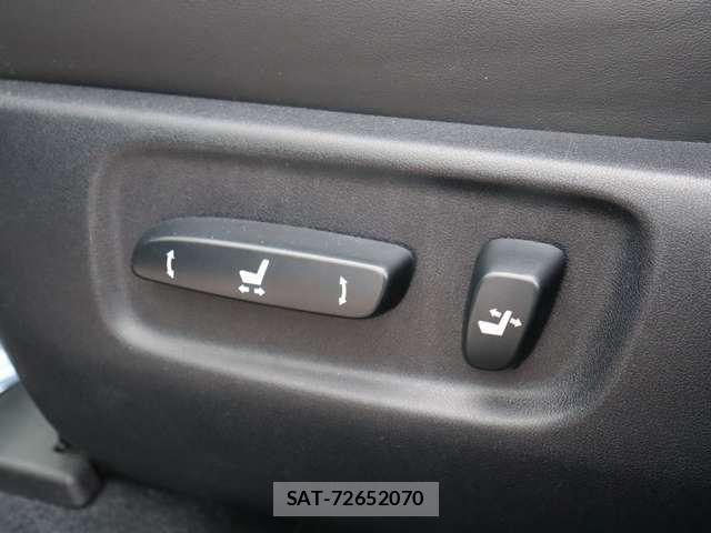 Lexus HS 2014-09 6995009-24