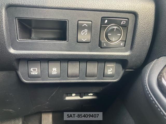 Lexus HS 2013-06 7059230-13