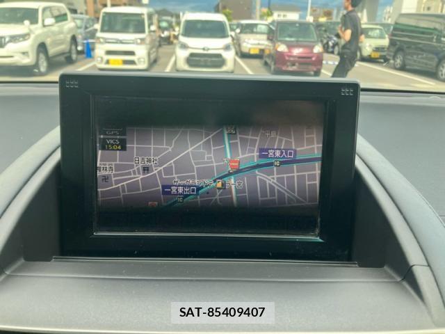 Lexus HS 2013-06 7059230-15