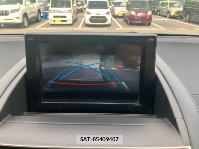 Lexus HS 2013-06 7059230-16