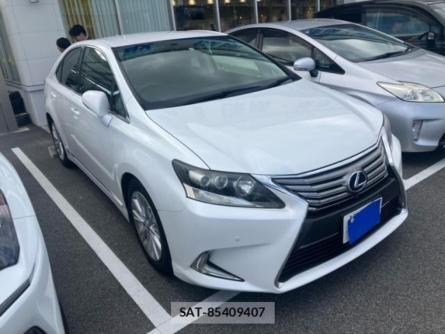 Lexus HS 2013-06 7059230-1