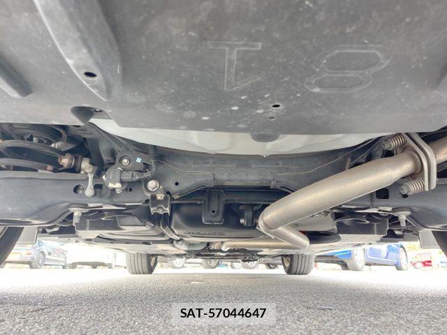 Lexus HS 2014-11 7059231-19