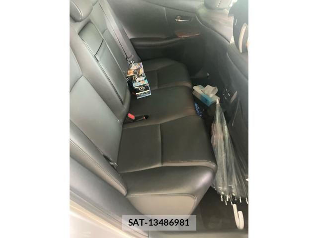 Lexus HS 2013-03 7059235-20