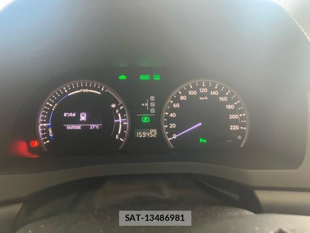 Lexus HS 2013-03 7059235-24