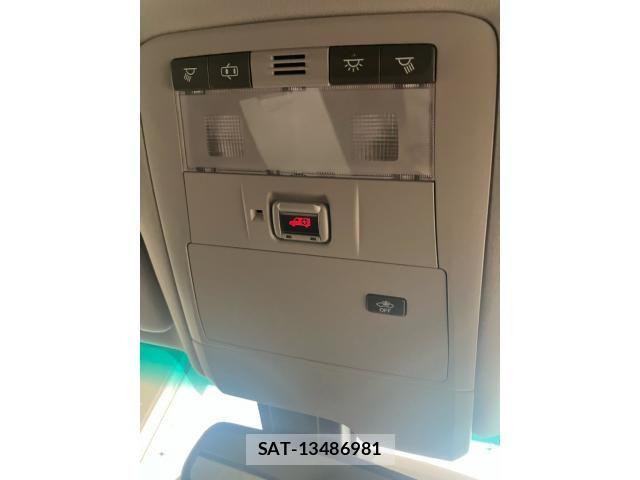 Lexus HS 2013-03 7059235-27