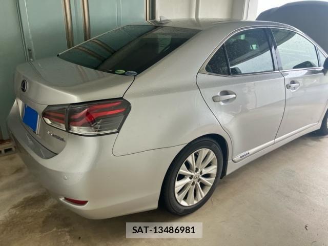 Lexus HS 2013-03 7059235-3
