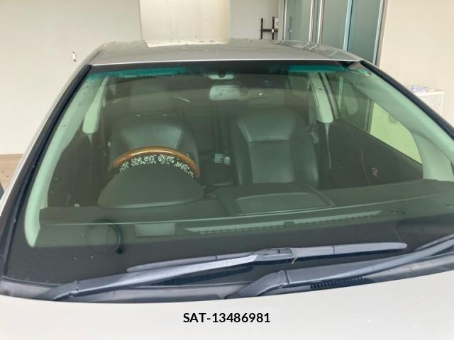 Lexus HS 2013-03 7059235-6