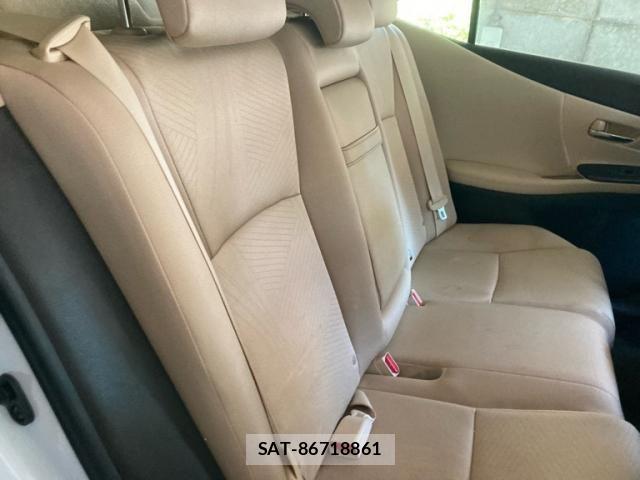 Lexus HS 2010-04 7220896-9