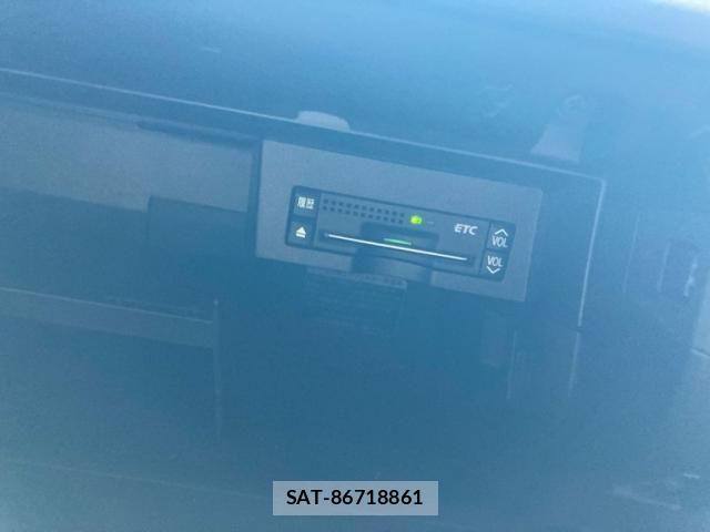 Lexus HS 2010-04 7220896-18