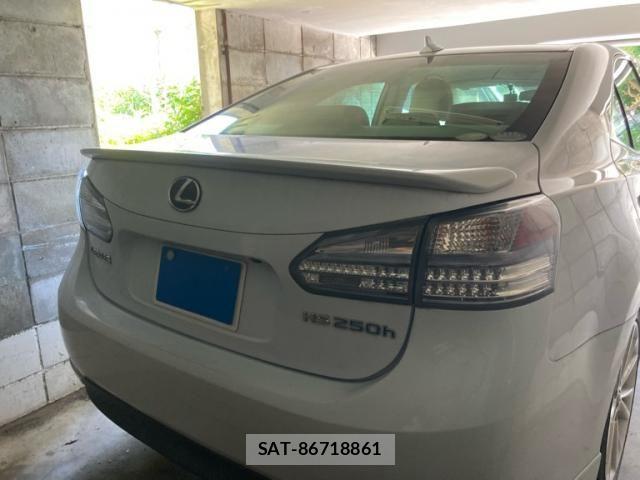 Lexus HS 2010-04 7220896-4