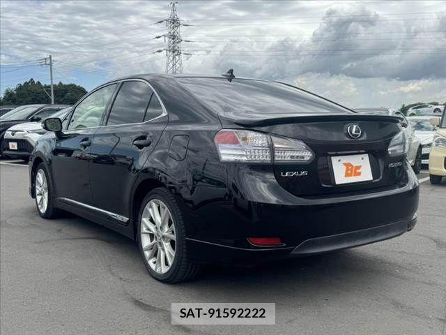Lexus HS 2011-09 7220902-12