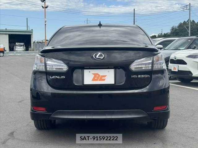 Lexus HS 2011-09 7220902-13