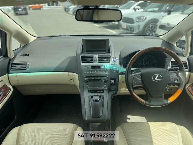 Lexus HS 2011-09 7220902-1