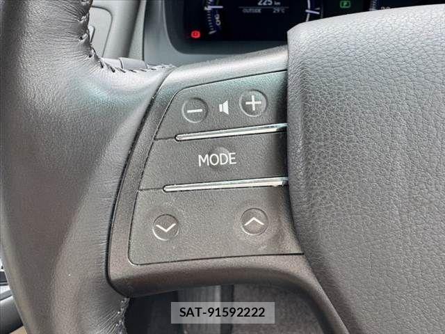 Lexus HS 2011-09 7220902-23