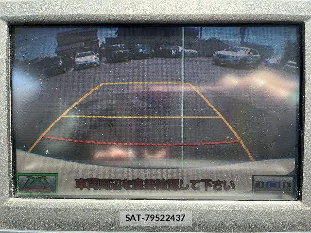 Lexus HS 2011-06 7220904-10