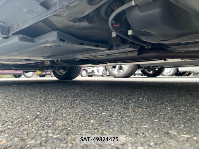 Lexus HS 2011-07 7272218-13