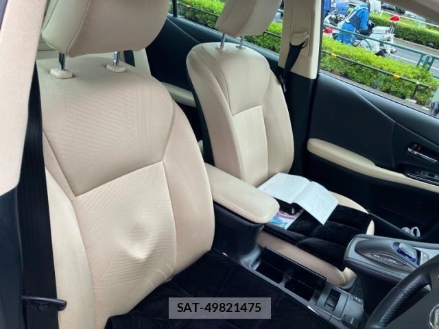 Lexus HS 2011-07 7272218-17