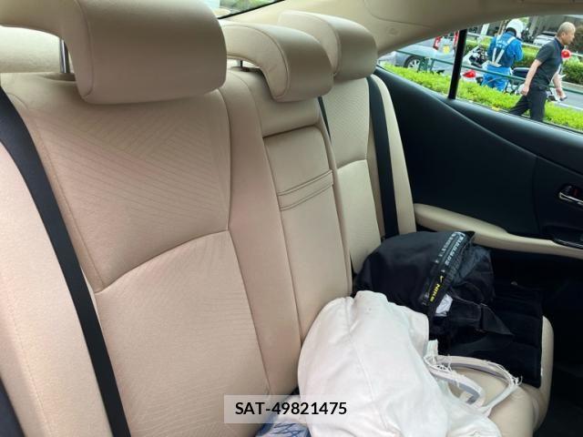 Lexus HS 2011-07 7272218-19