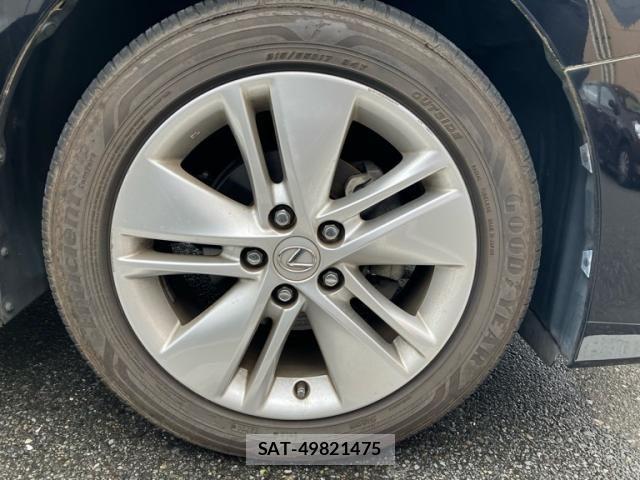Lexus HS 2011-07 7272218-6