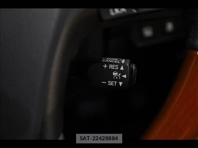 Lexus HS 2012-01 7272217-15