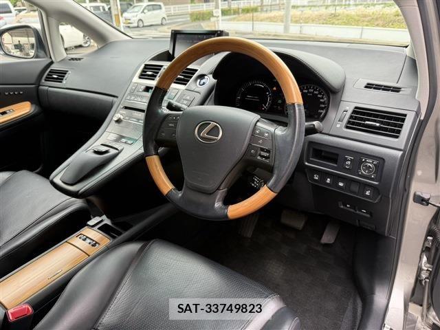 Lexus HS 2017-08 7328009-6