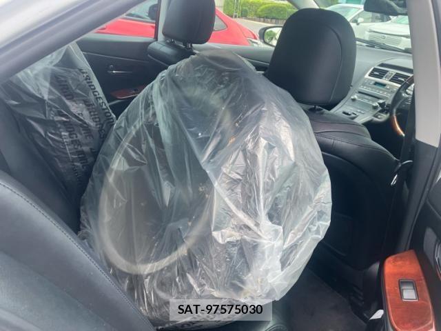 Lexus HS 2016-09 7358478-11