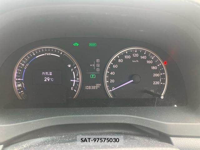 Lexus HS 2016-09 7358478-16