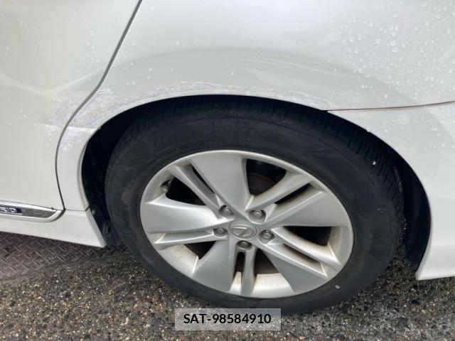 Lexus HS 2010-03 7358472-6