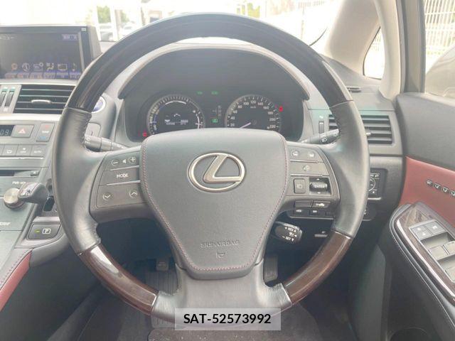 Lexus HS 2015-08 7392665-11