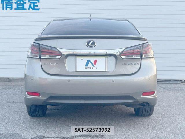 Lexus HS 2015-08 7392665-14