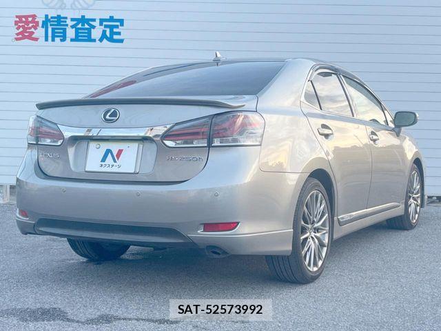 Lexus HS 2015-08 7392665-16