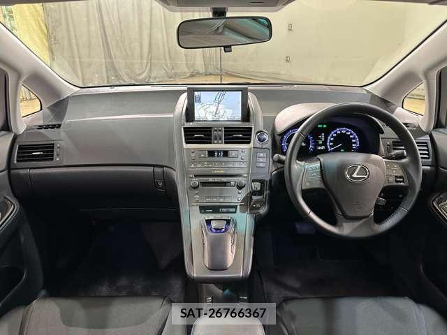 Lexus HS 2010-12 7455375-16