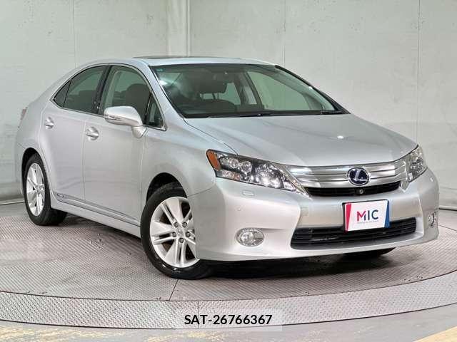 Lexus HS 2010-12 7455375-1