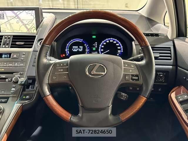 Lexus HS 2011-12 7455372-9