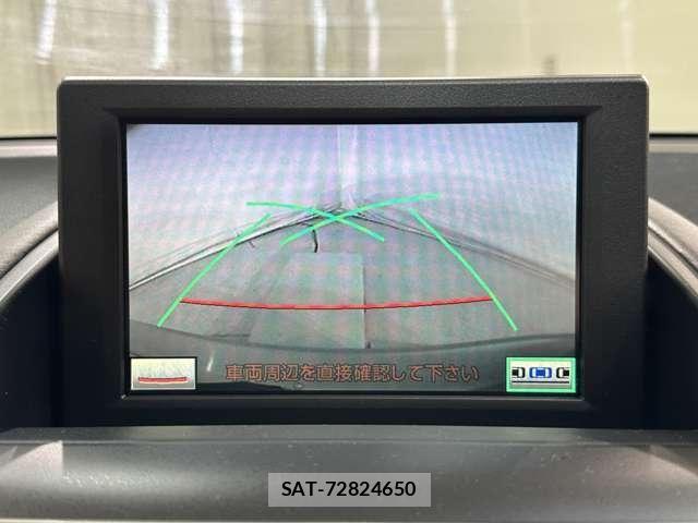 Lexus HS 2011-12 7455372-21