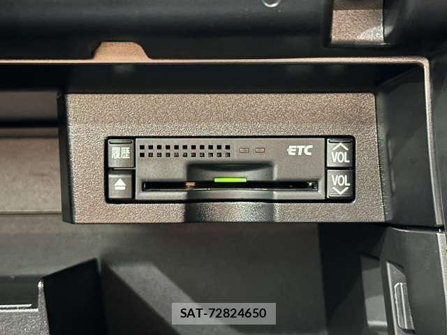 Lexus HS 2011-12 7455372-28