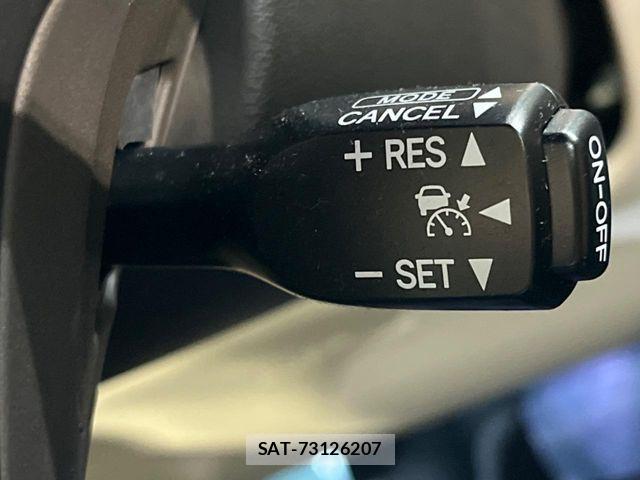 Lexus HS 2016-06 7455370-5