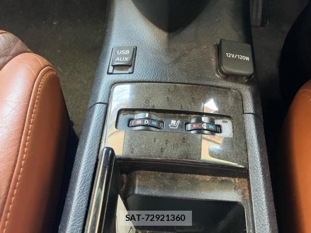 Lexus HS 2009-08 7455376-24