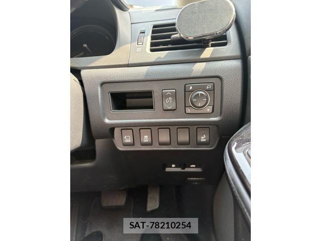 Lexus HS 2017-01 7455371-13