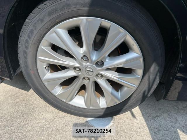 Lexus HS 2017-01 7455371-5