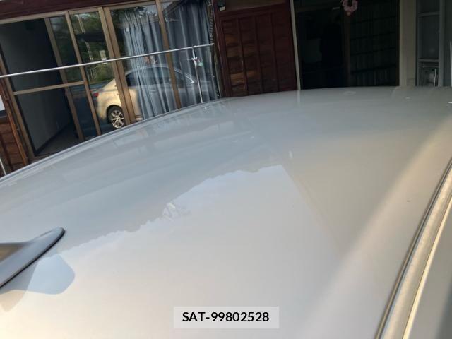 Lexus HS 2011-07 7455377-10