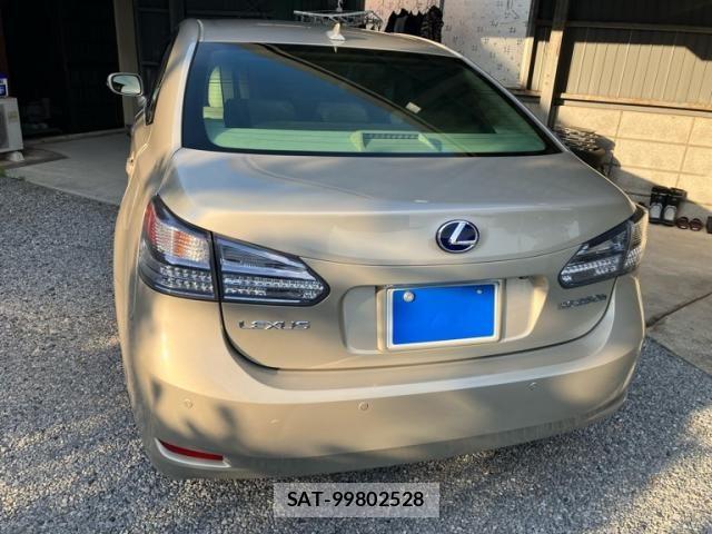 Lexus HS 2011-07 7455377-3