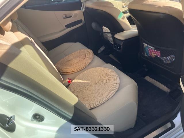 Lexus HS 2009-07 7501259-10