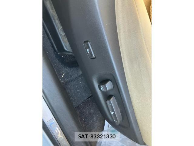 Lexus HS 2009-07 7501259-12