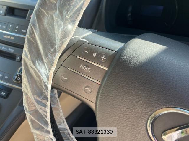Lexus HS 2009-07 7501259-15