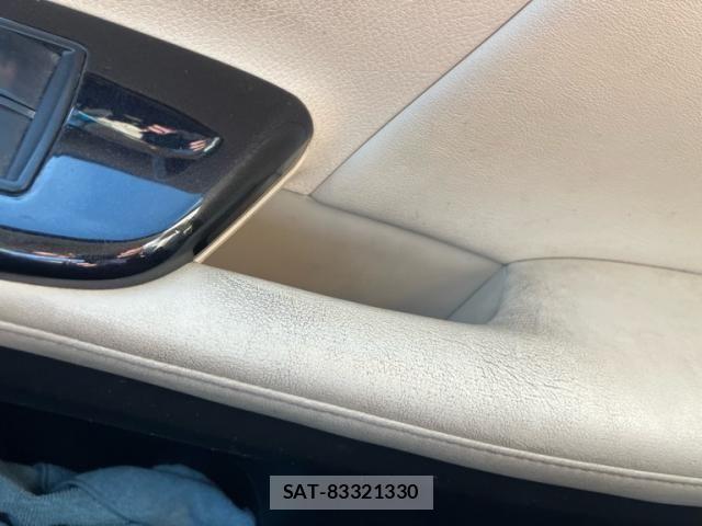 Lexus HS 2009-07 7501259-17