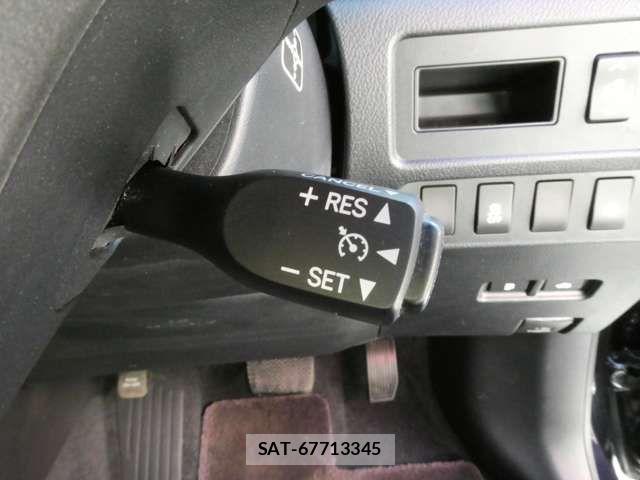 Lexus HS 2010-03 7501257-3