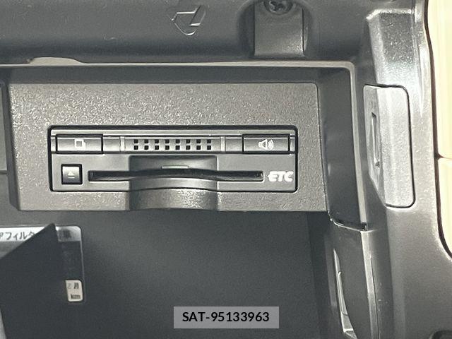 Lexus HS 2013-04 7501254-20