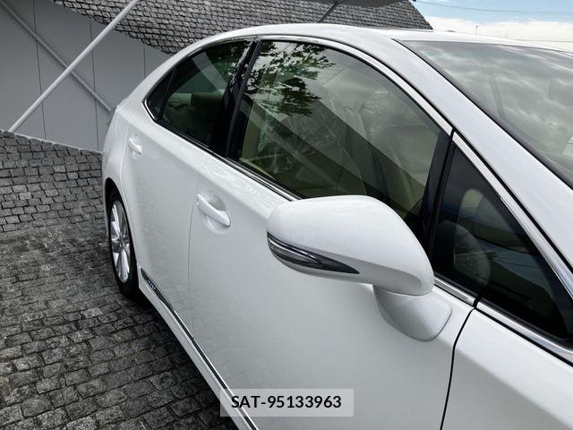 Lexus HS 2013-04 7501254-4