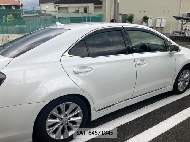Lexus HS 2013-02 7617631-5